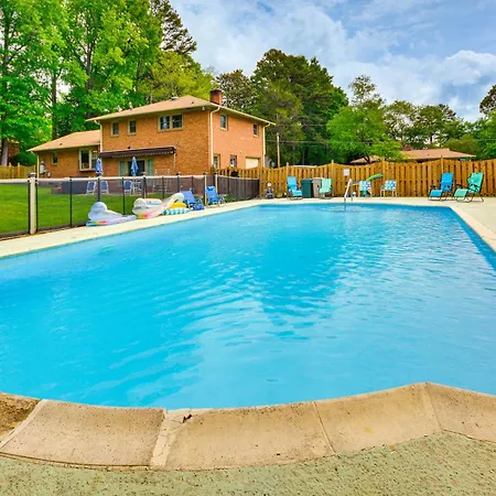 Updated High Point Retreat With Pool And Backyard
